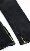 Load image into Gallery viewer, Black Gao Zipper Jean