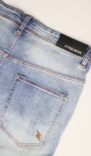 Load image into Gallery viewer, M.Blue Gnu Zipper Jean
